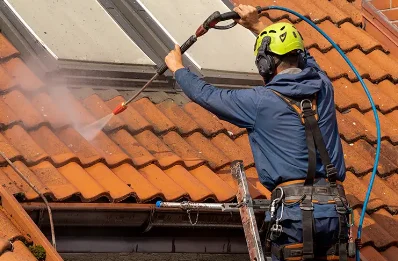 Démoussage et hydrofuge de toiture à Praye
