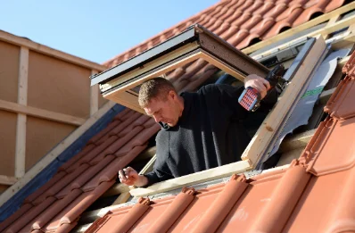 Pose de fenêtres de toit Velux à Praye